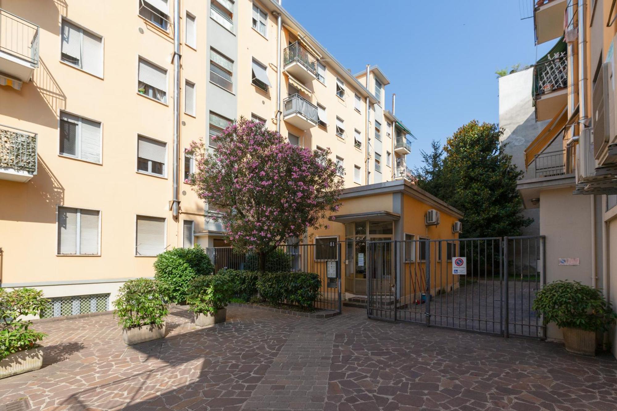 Affori Centro M3 Lovely Milan